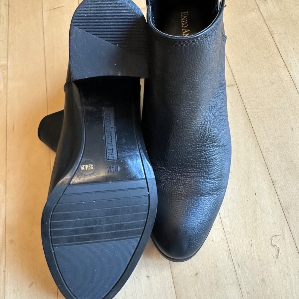 Enzo Angiolini black ankle bootie, 8.5,  G1283 - Picture 9 of 9